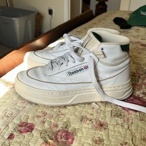 Reebok platform sneaker